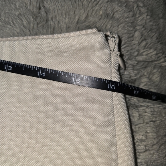 White House Black Market Elegant Cream Skirt Sz8 - Picture 6 of 7